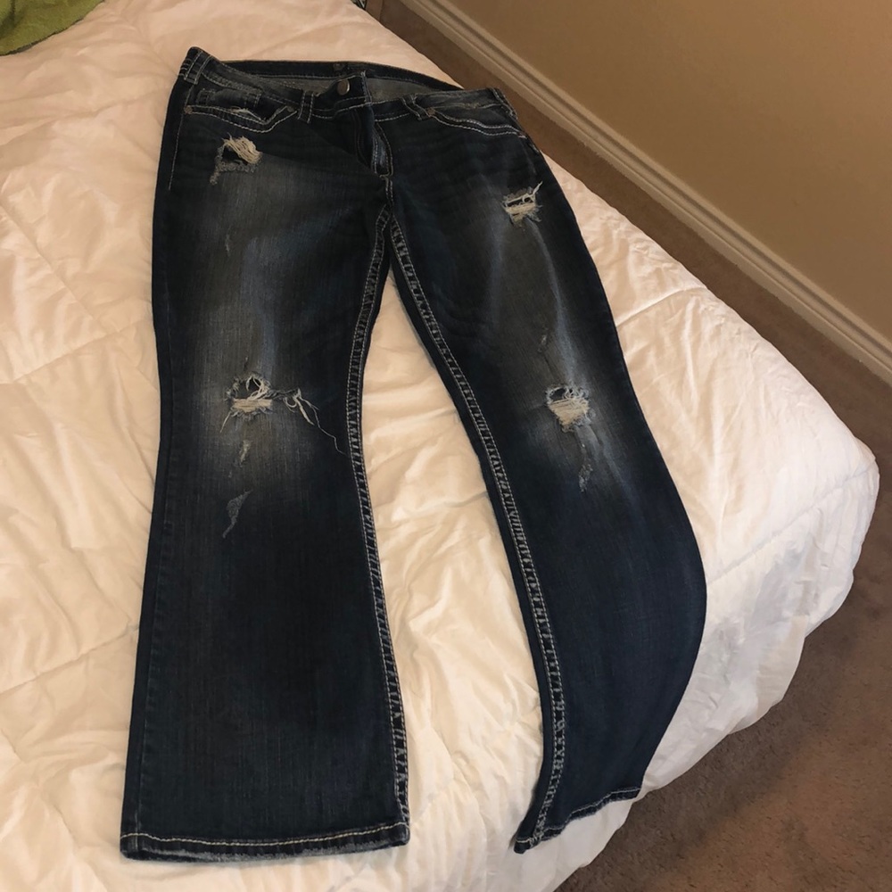 LIKE NEW SLIVER JEANS😍😍